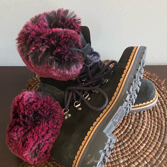 Brand new Suede fuzzy Sam Edelman boots size 7 - Picture 3 of 6